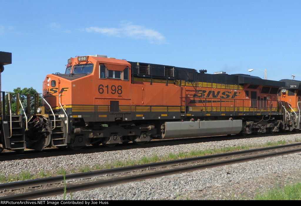 BNSF 6198